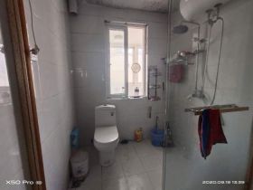 东城花园 4室2厅2卫 228m&sup2;