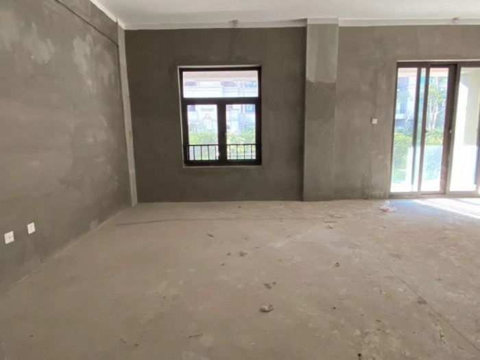雨润星雨华府 4室2厅3卫 264.8m&sup2;