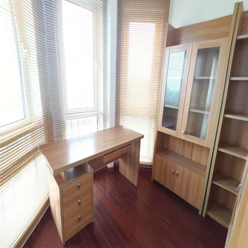 军山花园 3室2厅2卫 138m&sup2;
