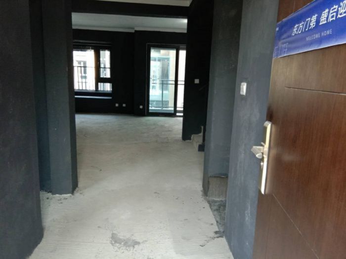 万科翡翠东第 4室2厅2卫 145m&sup2;