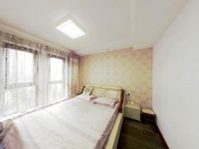 中港城皇家公寓 3室2厅1卫 142m&sup2;