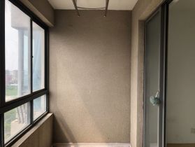 景华城 3室2厅2卫 132m&sup2;