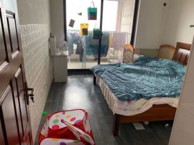 万濠星城 4室2厅2卫 184m&sup2;