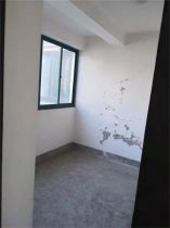 星湖花园 3室2厅2卫 205.3m&sup2;