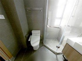 雍华府 3室2厅2卫 114m&sup2;