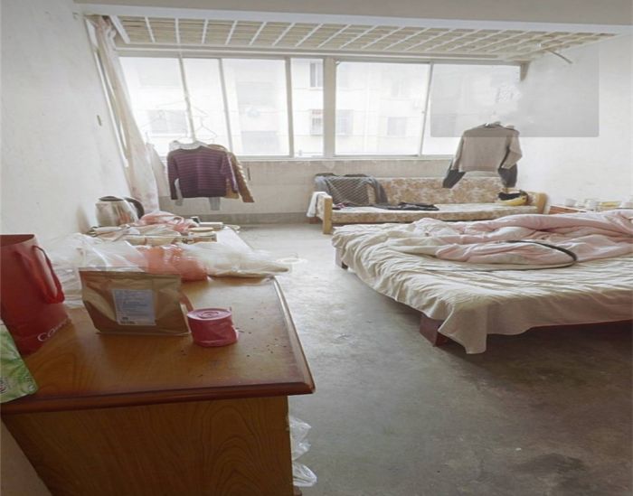 越江新村 2室1厅1卫 71m&sup2;