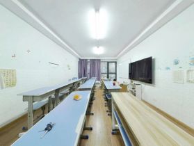 中港城 2室1厅1卫 93m&sup2;