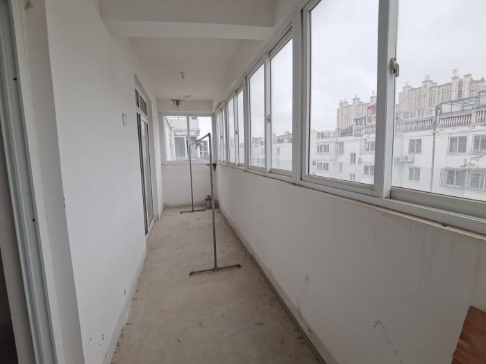 世纪东城 3室2厅2卫 138m&sup2;