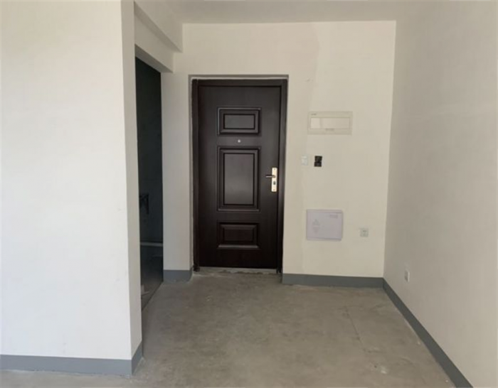 绿地新里城 3室2厅1卫 92m&sup2;