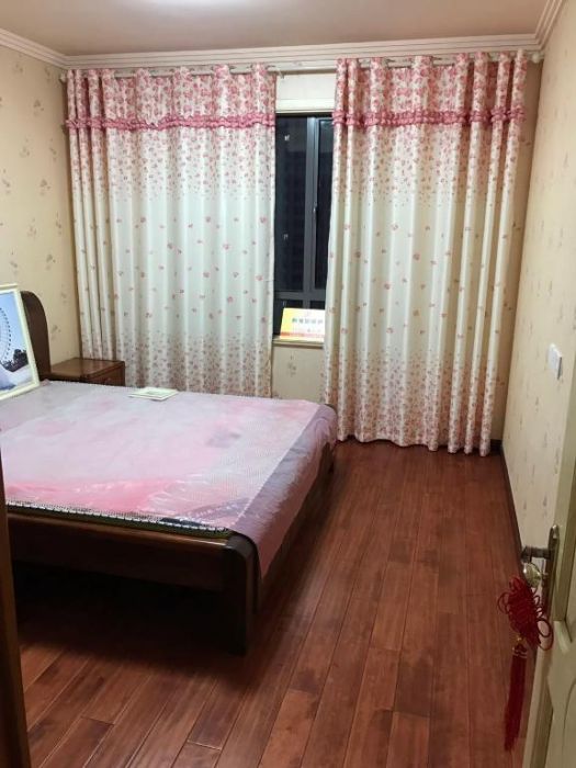 景华城 2室2厅1卫 99m&sup2;