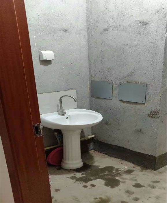 罗福宫 3室2厅1卫 97m&sup2;