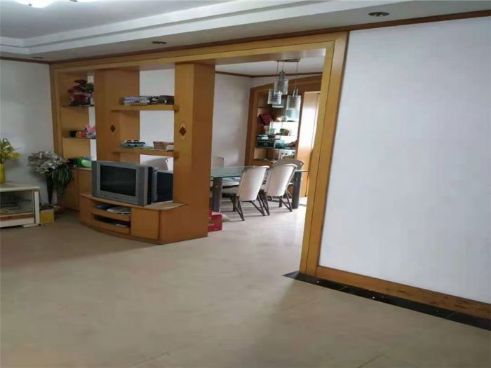 新龙花苑 2室2厅1卫 87m&sup2;