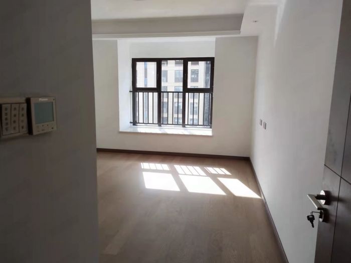 中海上东区 4室2厅2卫 143m&sup2;