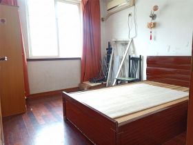 紫荆花园 3室2厅1卫 96m&sup2;