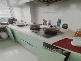 天馨花苑 3室2厅1卫 120m&sup2;