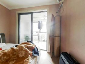 海尚家园东区 3室2厅2卫 126.00m&sup2;