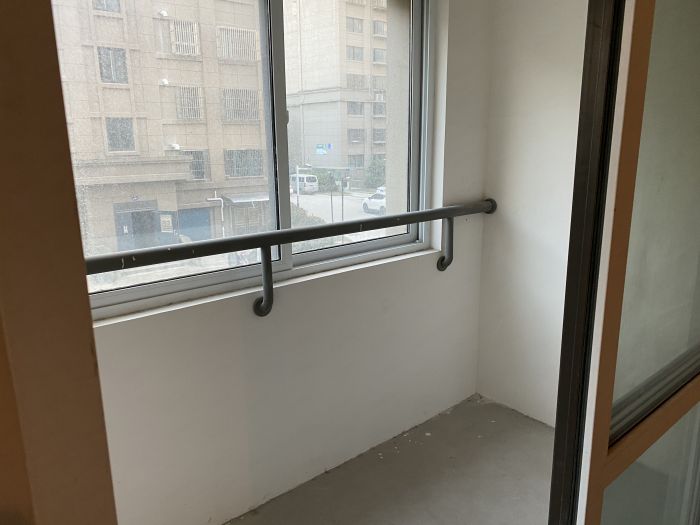 世家花园 3室2厅2卫 119m&sup2;