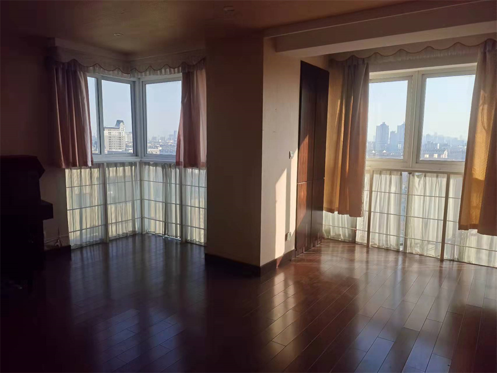 北濠大厦 3室2厅2卫 115m&sup2;