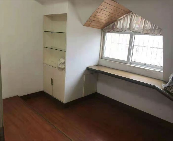 学田东苑 3室2厅1卫 143.00m&sup2;