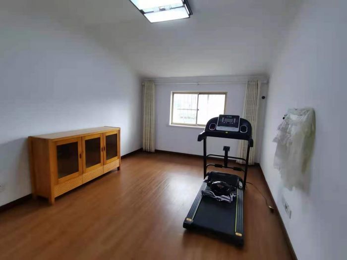 天都花苑 6室2厅2卫 225m&sup2;