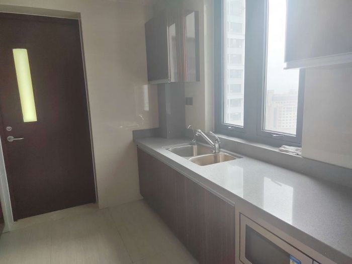 圆融广场公馆 3室2厅2卫 183m&sup2;