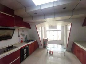 天都花苑 3室2厅2卫 90.00m&sup2;