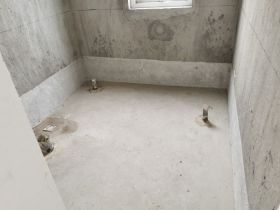 绿地新都会 3室2厅1卫 130m&sup2;