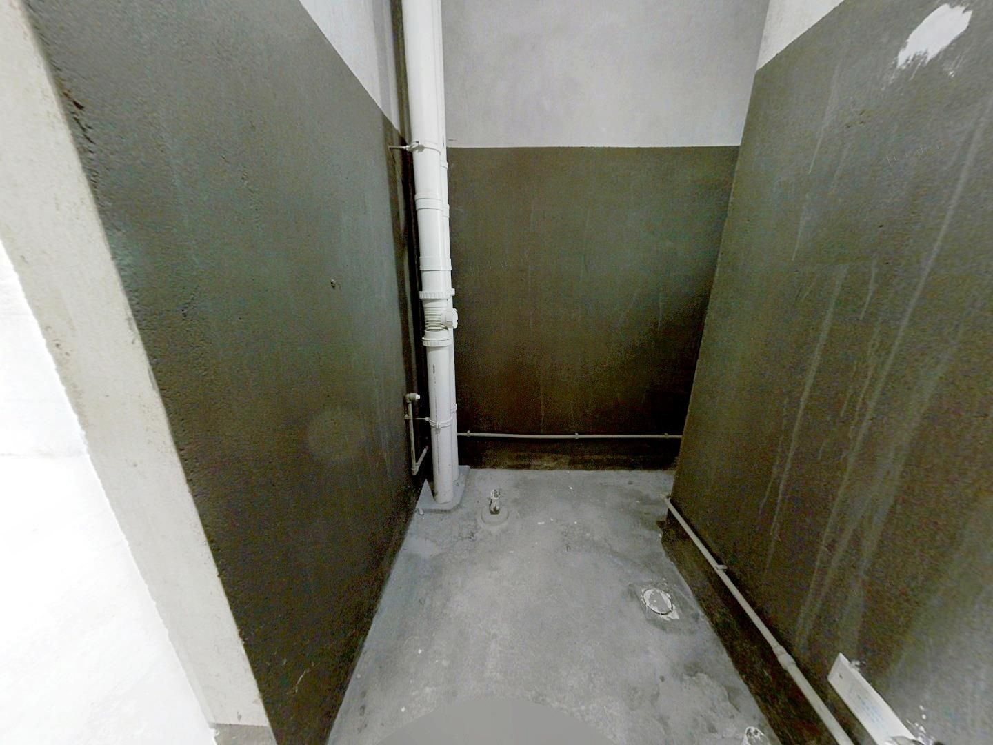 保利香槟国际 4室2厅2卫 136.8m&sup2;