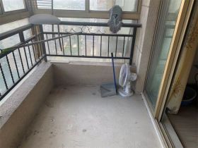 恒盛豪庭 2室2厅1卫 94m&sup2;