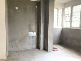 天山花苑 3室1厅1卫 142m&sup2;