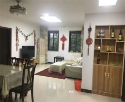 星月花园 3室2厅2卫 120m²