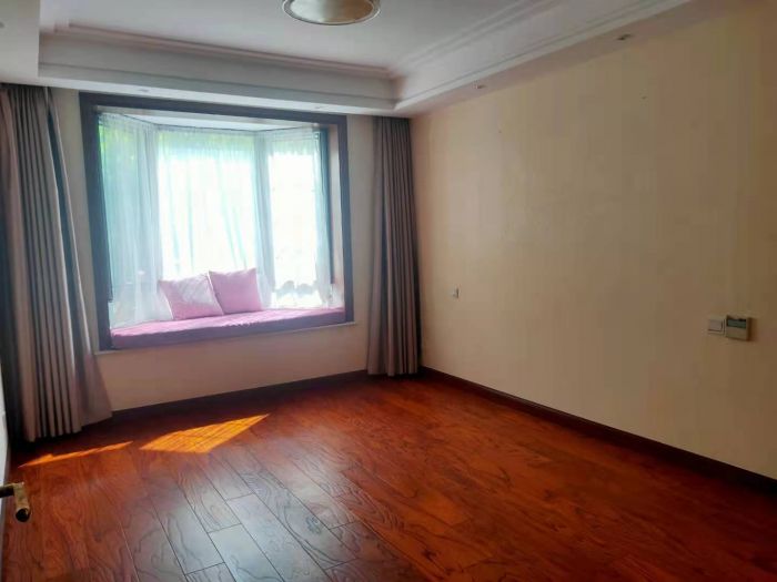 优山美地花园 4室2厅2卫 166.07m²