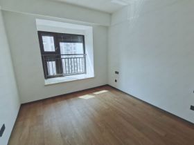 春风南岸东园 3室2厅1卫 96m&sup2;