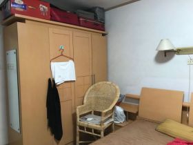 城港新村 3室1厅1卫 78m&sup2;