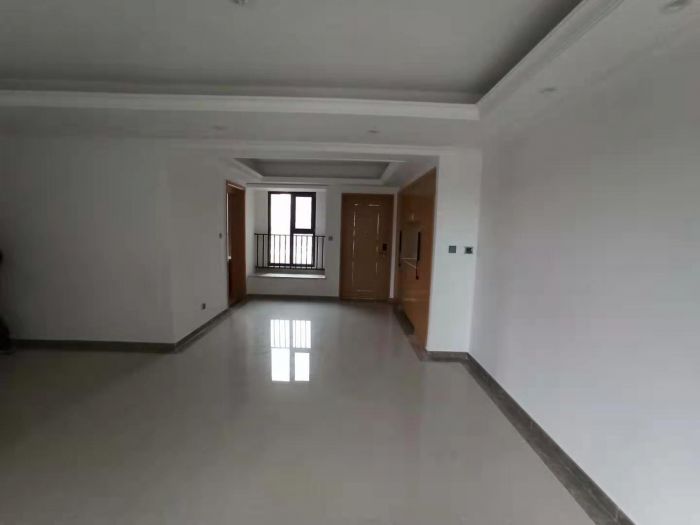 富力半岛花园 3室2厅2卫 130m&sup2;