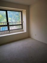 万濠山庄 3室2厅2卫 143m&sup2;