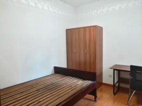 学士府 5室厅2卫 132m&sup2;
