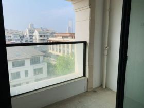 城山隐花苑 4室3厅3卫 223.49m&sup2;