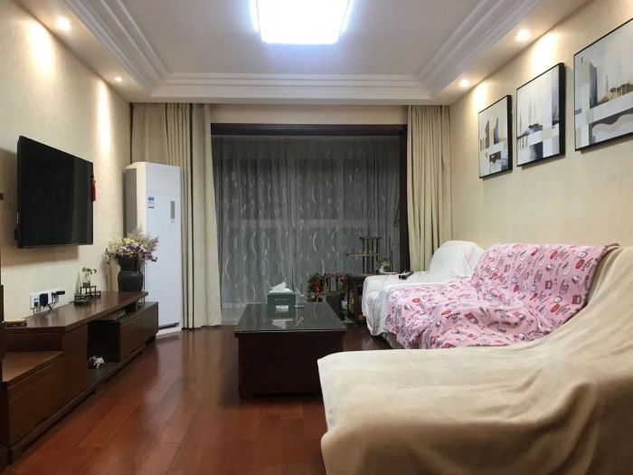 汇富花苑 3室2厅1卫 135m&sup2;