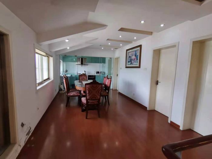 天都花苑 6室3厅3卫 230m&sup2;