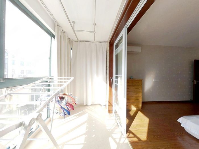 星湖花园 4室2厅2卫 188.88m&sup2;