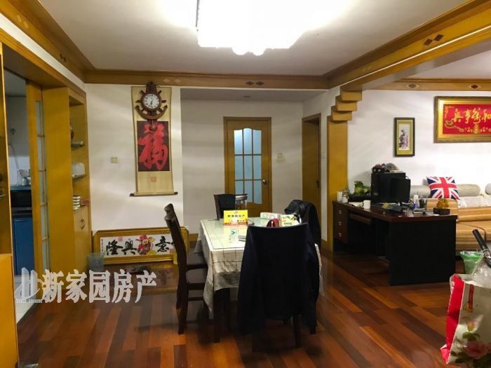 德民花苑东区 3室2厅2卫 131m&sup2;