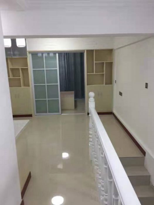 奥特莱斯 3室2厅2卫 45.00m&sup2;