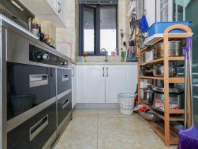 益兴名流府 4室2厅2卫 171.80m&sup2;