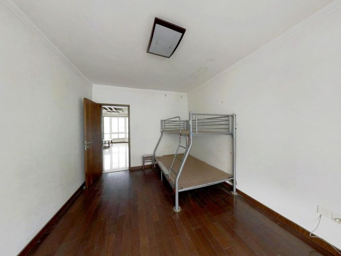 外滩小区 3室2厅1卫 125m&sup2;