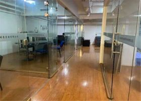 太阳鑫城 1室1厅1卫 340m&sup2;