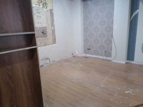 鸿运大厦 1室1厅1卫 40m²