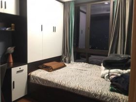 雍华府 3室2厅2卫 114m&sup2;