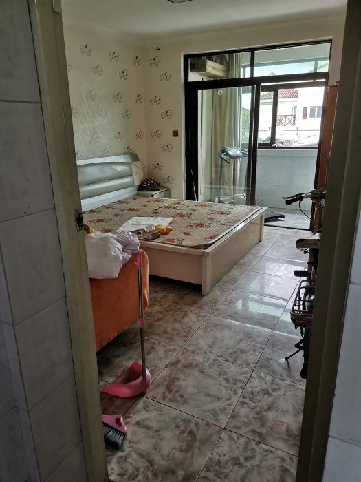 民主新村 2室1厅1卫 64m&sup2;