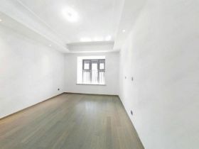 都会沁园 4室2厅2卫 150.00m&sup2;